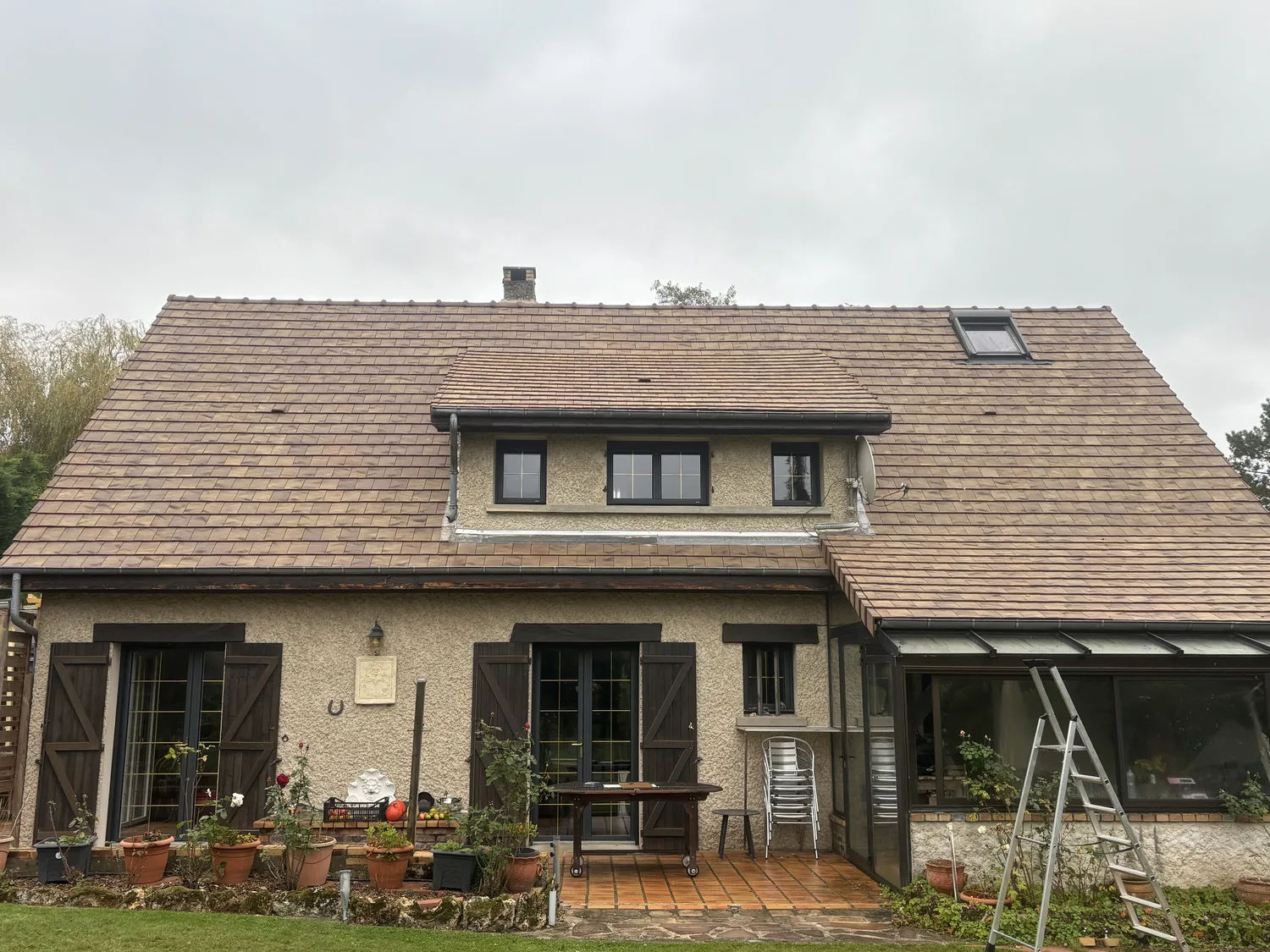 Réalisation : Toiture neuve en tuiles — Résidentiel rénovation